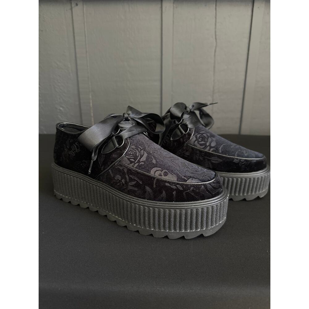 Killstar Vampire’s Kiss Black Velvet Rose Platform Creepers Size 8